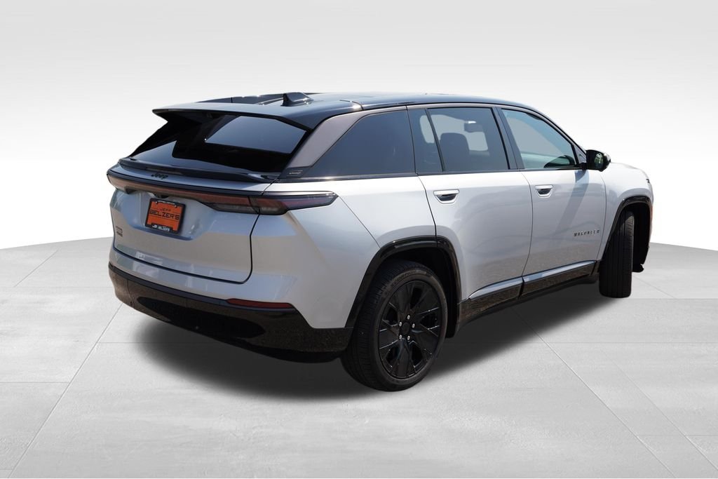 Used 2025 Silver Jeep Launch Edition image 5