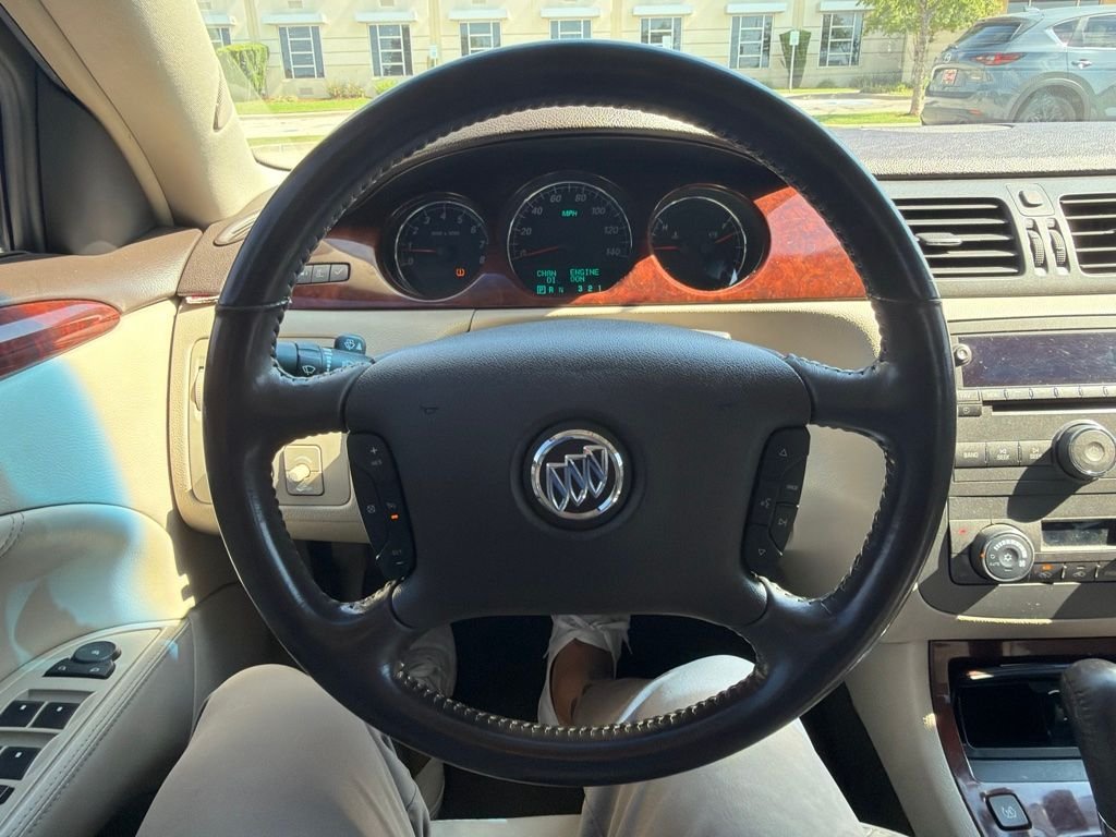 Used 2008 Red Buick CXL image 14
