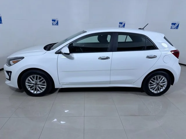 Used 2023 CLEAR WHITE Kia S image 5