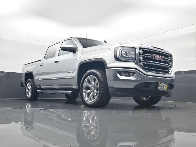 Used 2018 QUICKSILVER METALLIC GMC SLT image 23