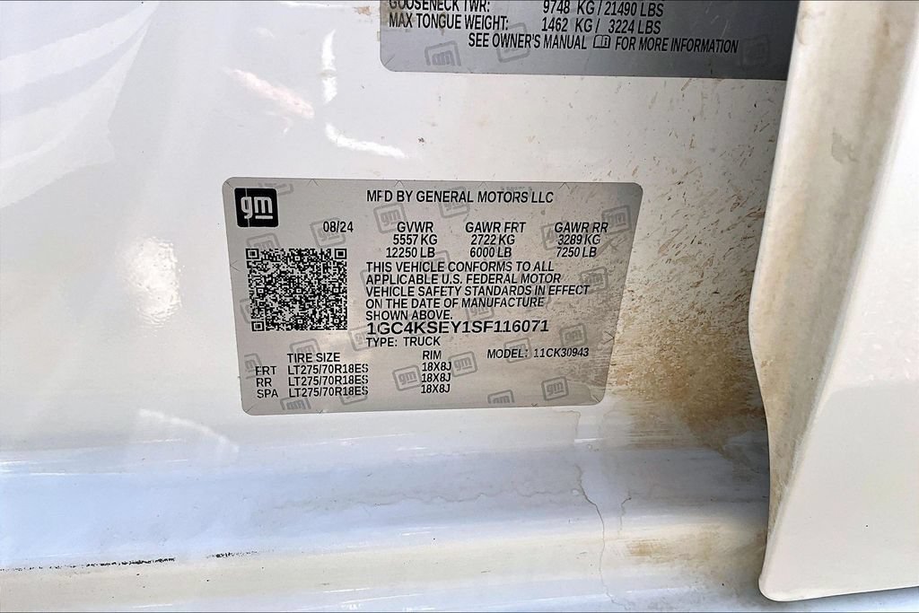Used 2025 Summit White Chevrolet WT image 36