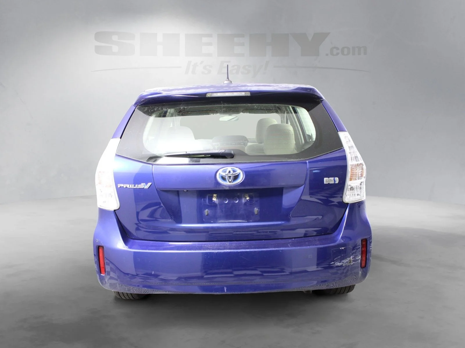 Used 2012 Blue Toyota Three image 14
