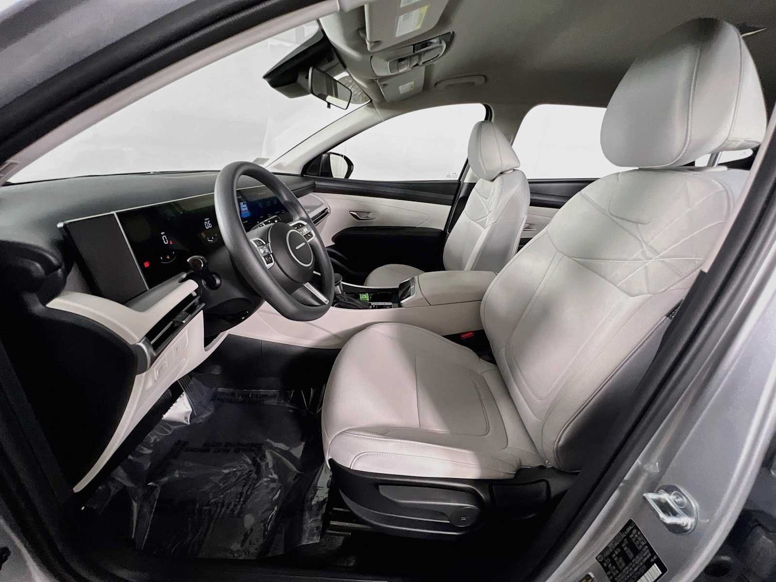 Used 2026 Shimmering Silver Hyundai SE image 21