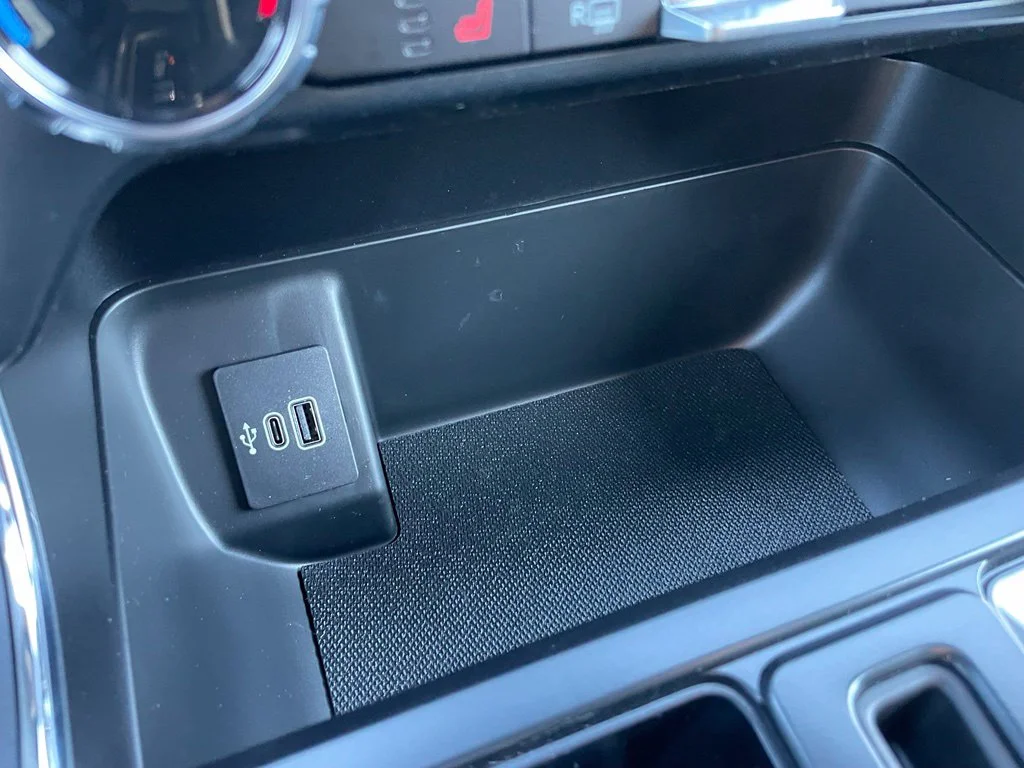 New 2026 Carbonized Gray Metallic Ford XLT image 16