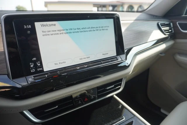 2025 Volkswagen Atlas SEL - Photo 29