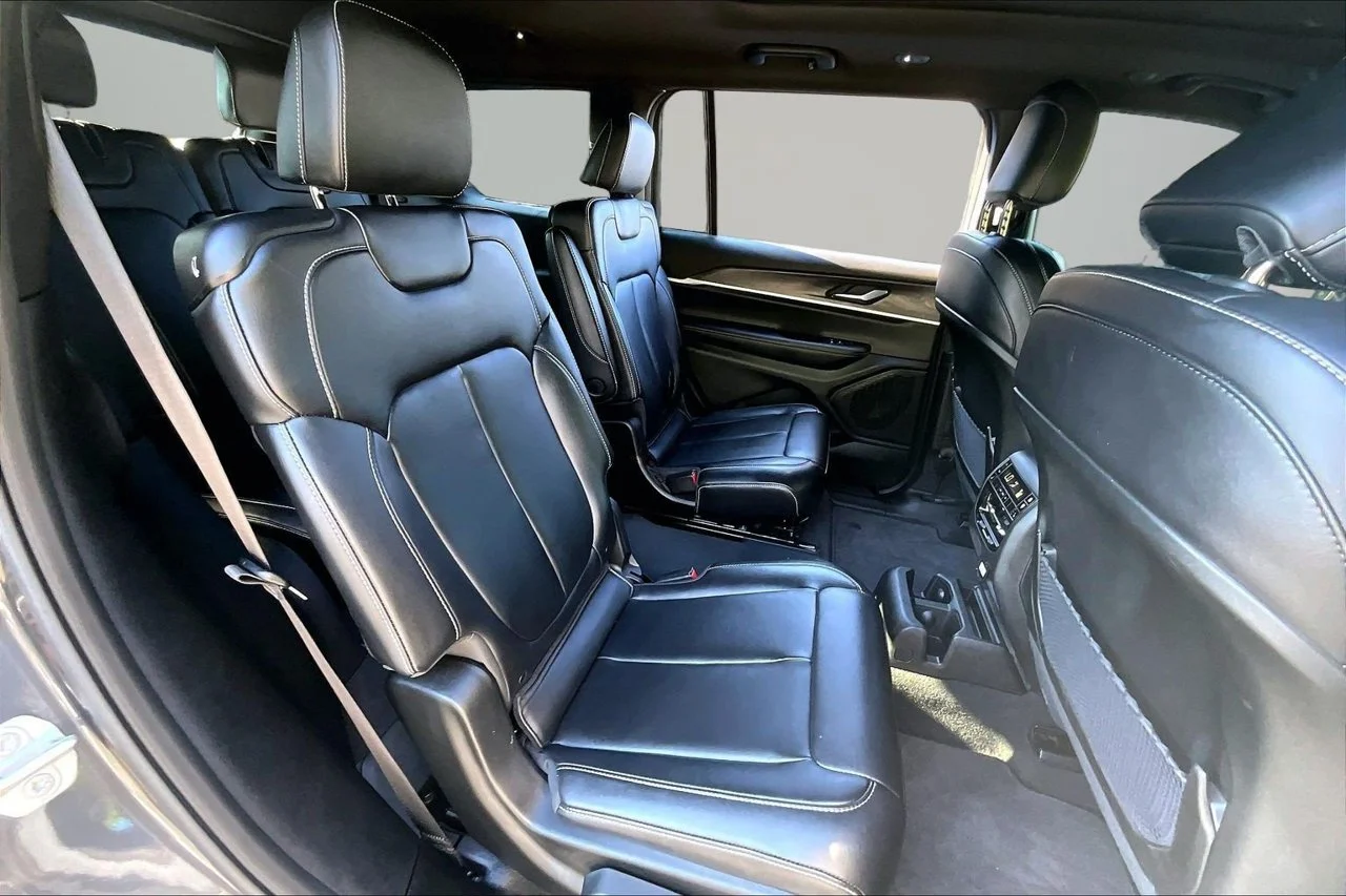Used 2025 Gray Jeep Limited image 23