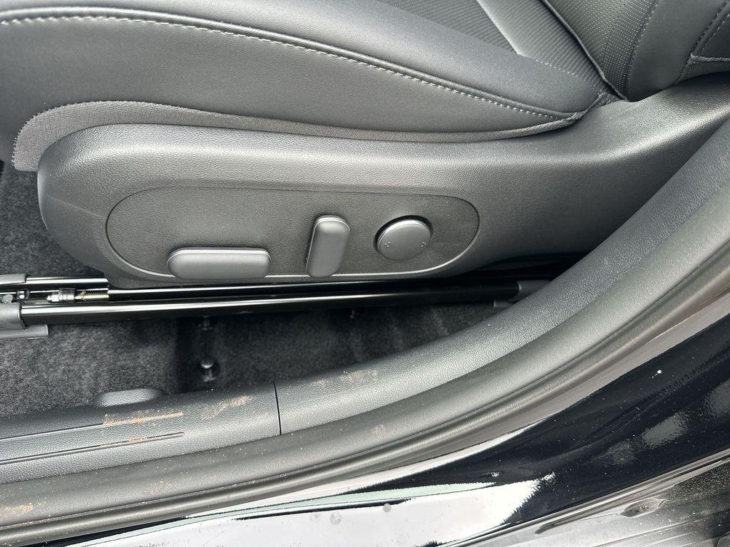 New 2026 Black Hyundai Limited AWD image 12