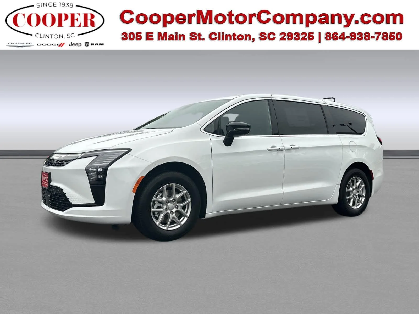 2027 Chrysler Pacifica Select's photo