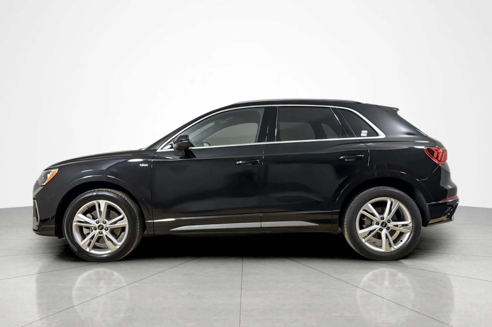 Used 2022 Mythos Black Metallic Audi S line Premium 45 TFSI quattro image 2