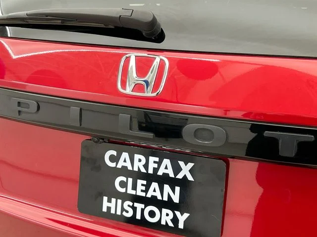 Used 2023 Red Honda EX-L image 38