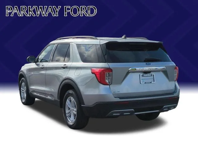 Used 2024 Silver Ford XLT image 3