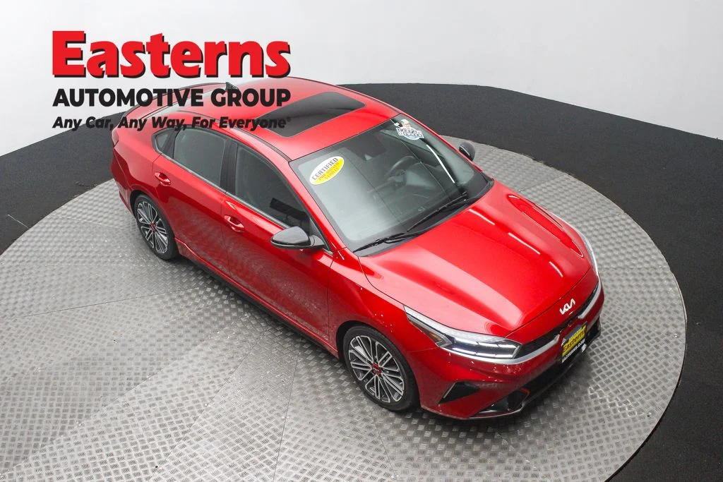 Used 2022 Red Kia GT image 3