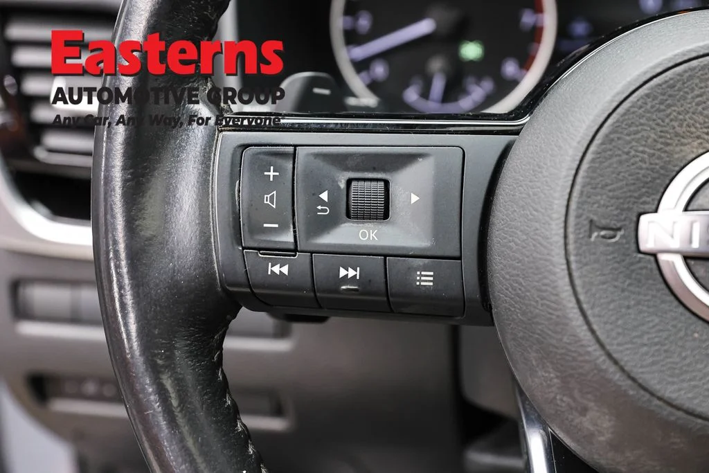 Used 2023 Gray Nissan SL image 16