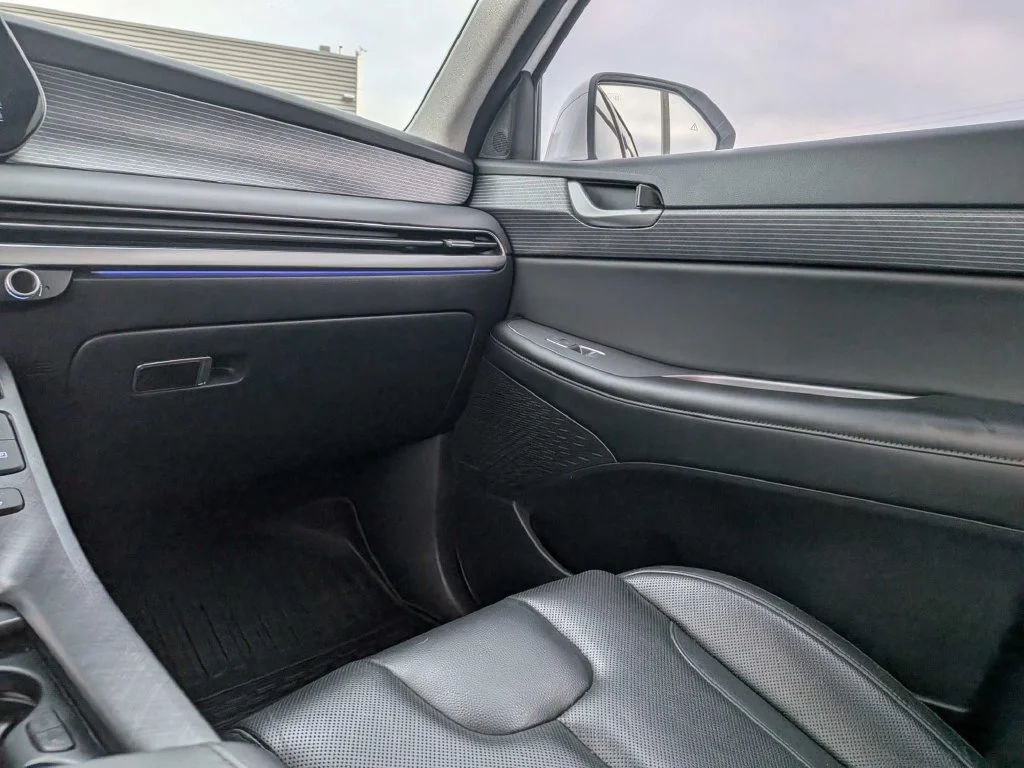 Used 2024 White Hyundai Limited image 15
