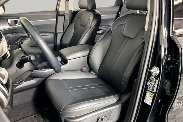 Used 2026 Black Kia S image 20