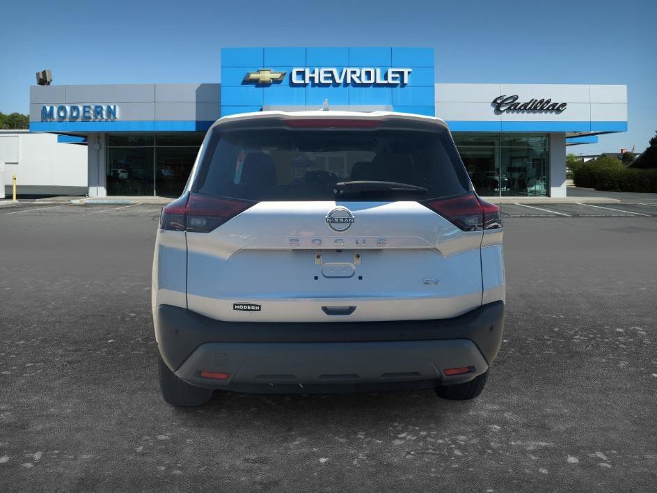 Used 2023 Brilliant Silver Metallic Nissan SV image 4