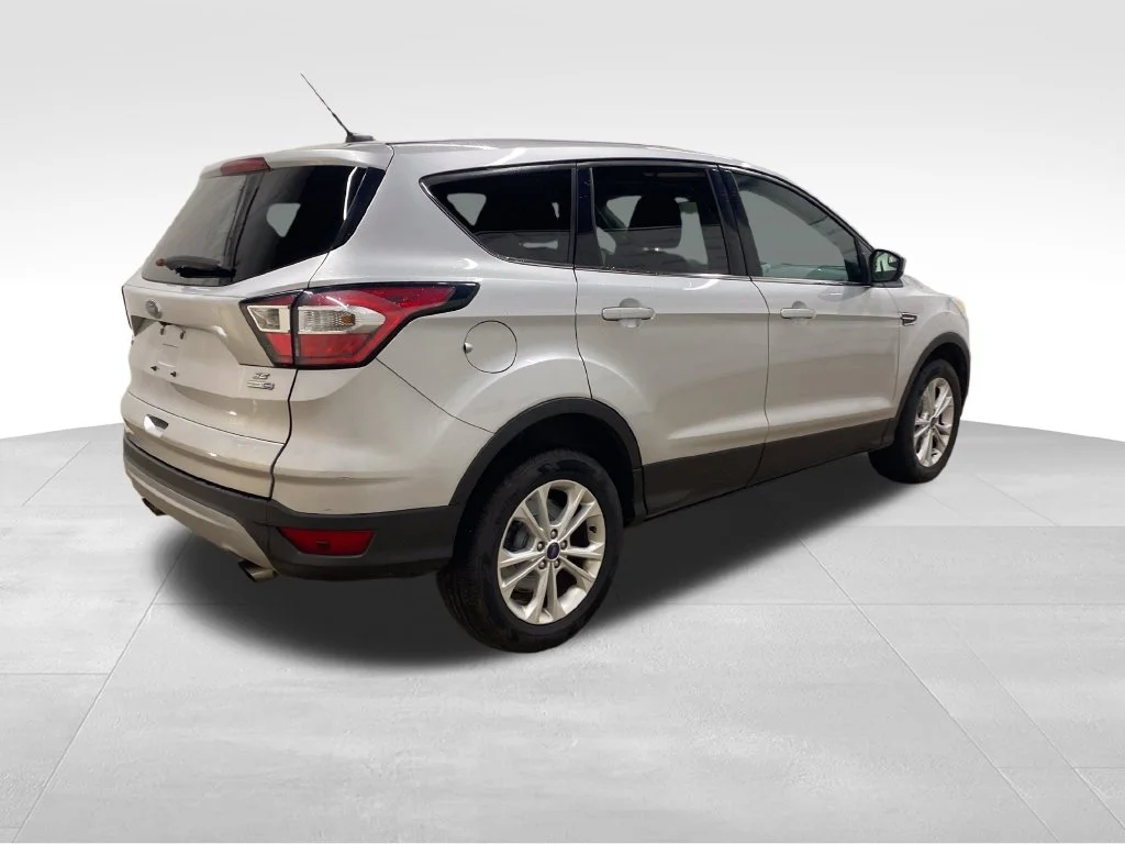 Used 2017 Silver Ford SE image 5