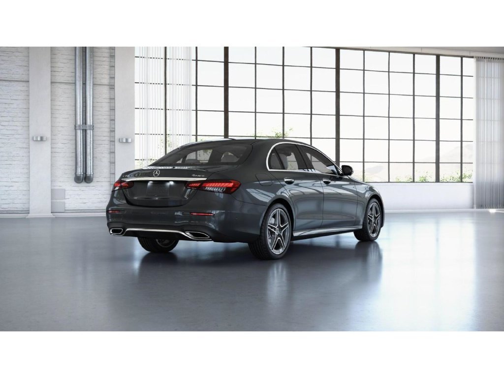 Certified Used 2022 Graphite Gray Metallic Mercedes-Benz  image 23