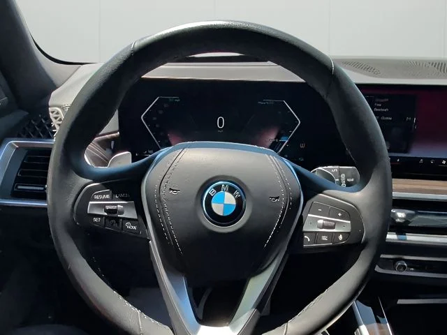 2025 BMW X5 50e - Photo 24