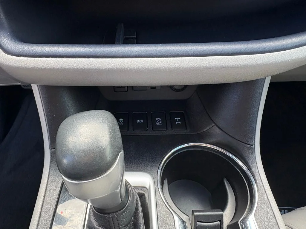 Used 2019 Predawn Gray Mica Toyota XLE image 20