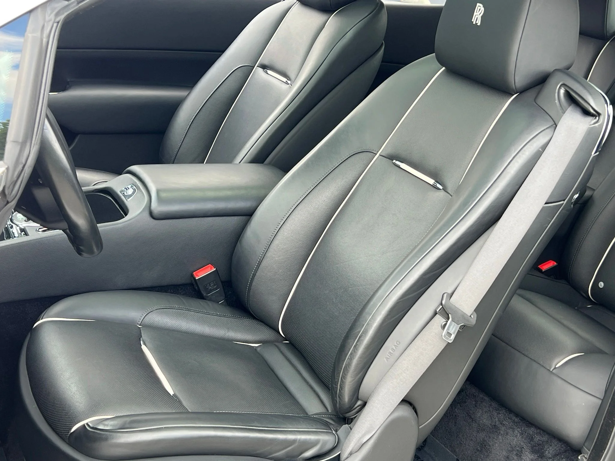 Used 2015 White Rolls-Royce Base image 5