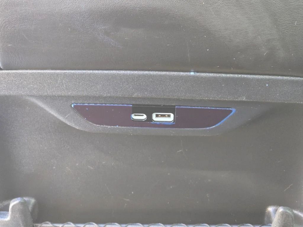 Used 2024 Silver Chrysler Touring L image 15