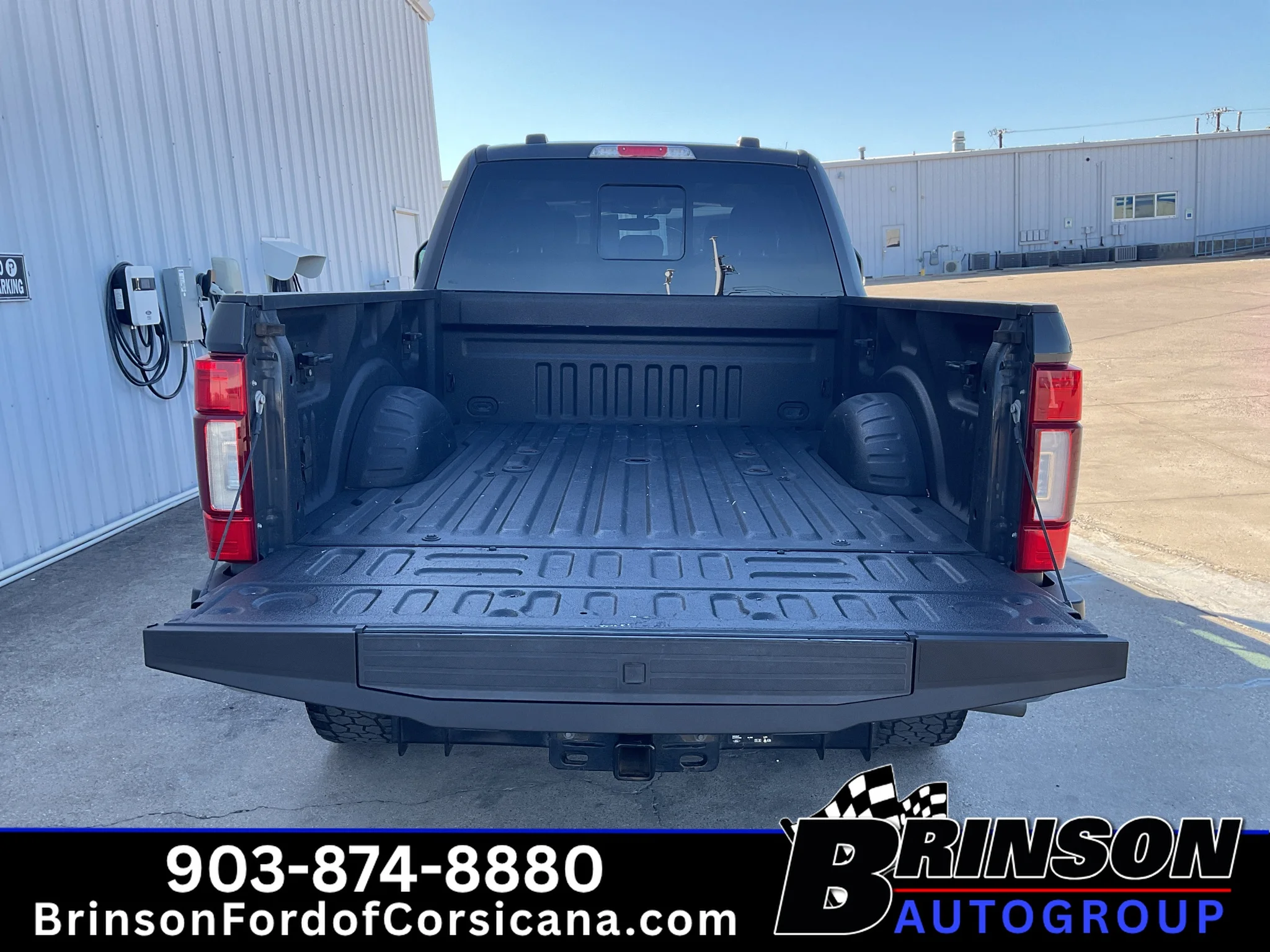 Used 2021 Lithium Gray Metallic Ford LARIAT image 10