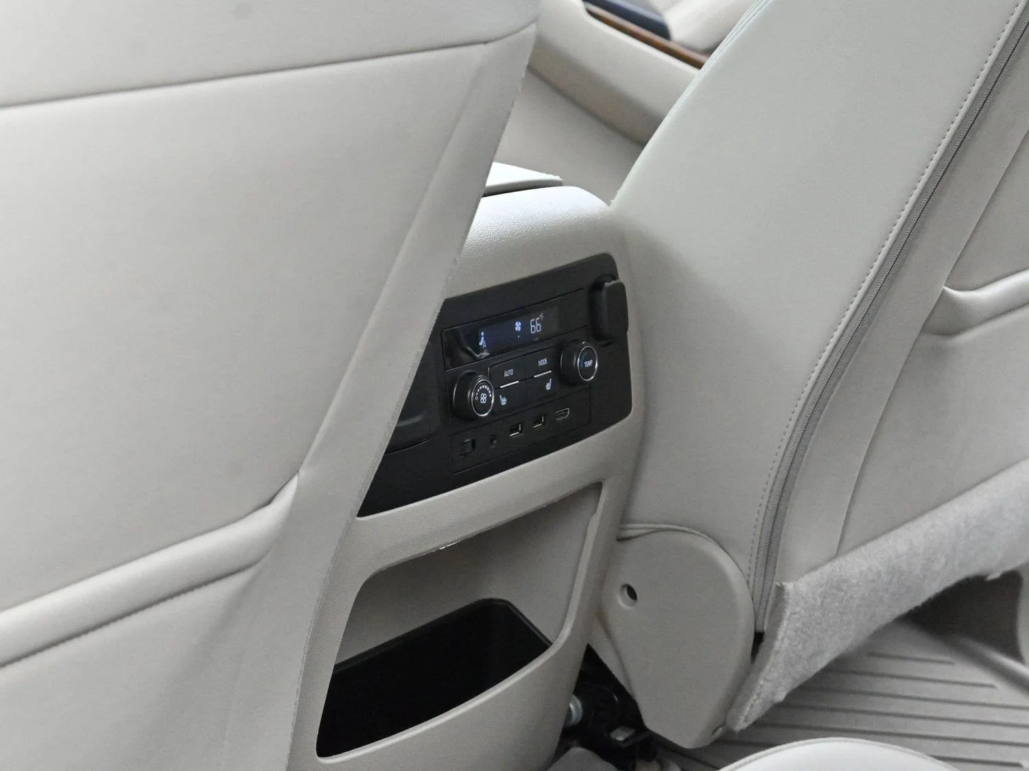 Used 2020 Carbon Black Metallic GMC Denali image 35