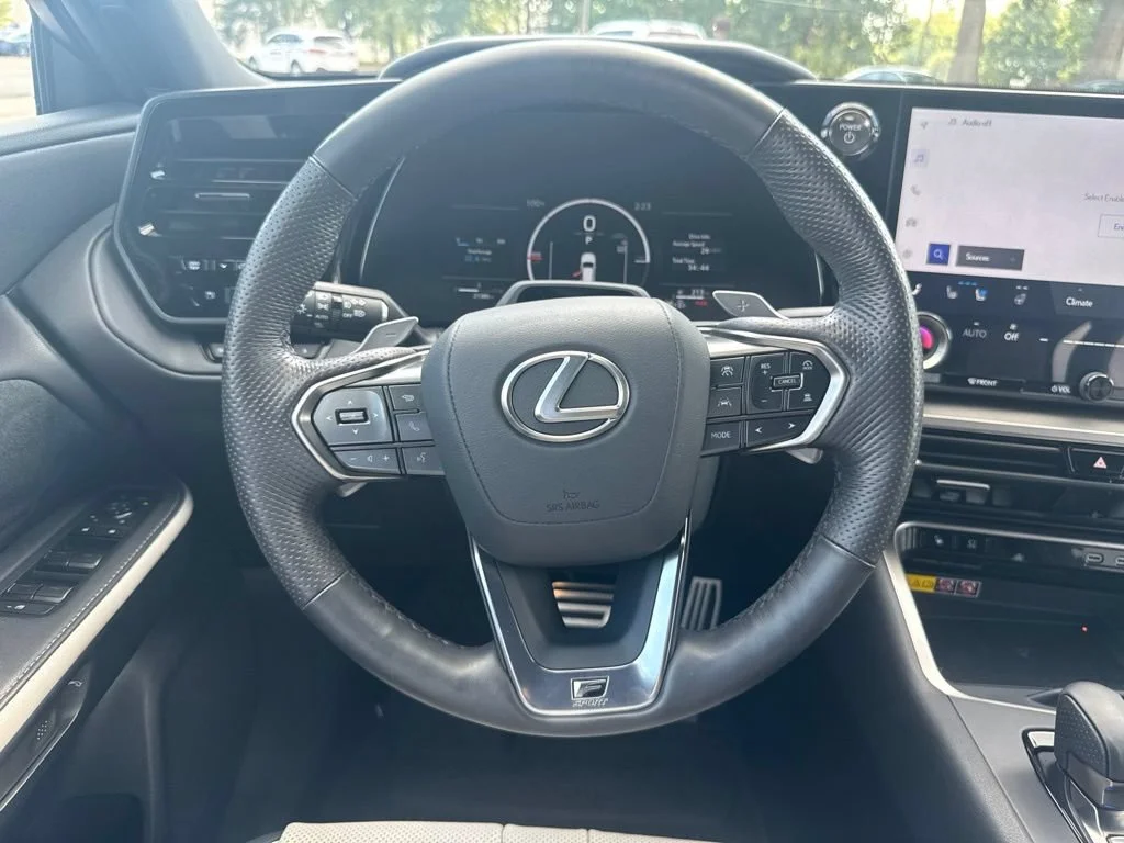 Used 2025  Lexus TX 500h F SPORT Premium image 16