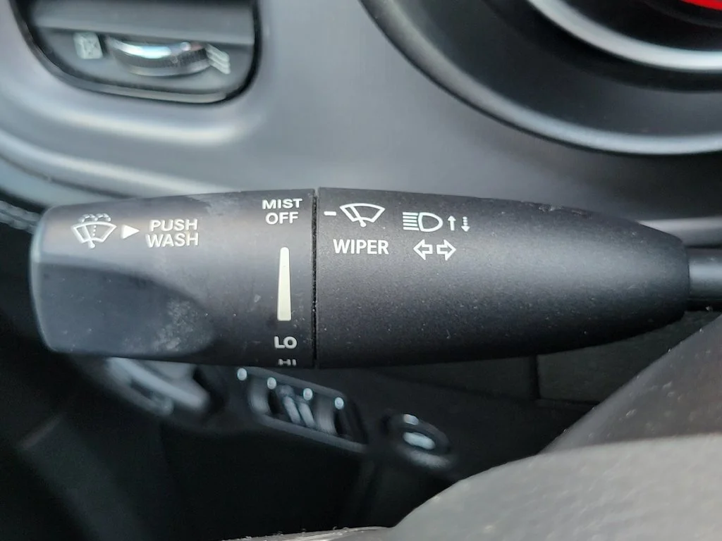 Used 2023 Orange Dodge SXT image 28