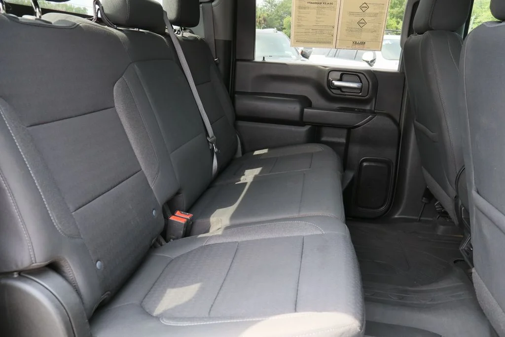 Used 2022 White Chevrolet LT image 26