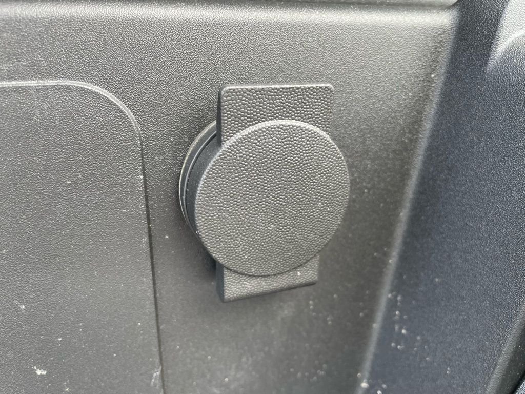 New 2026 Oxford White Ford F-250® XL image 22