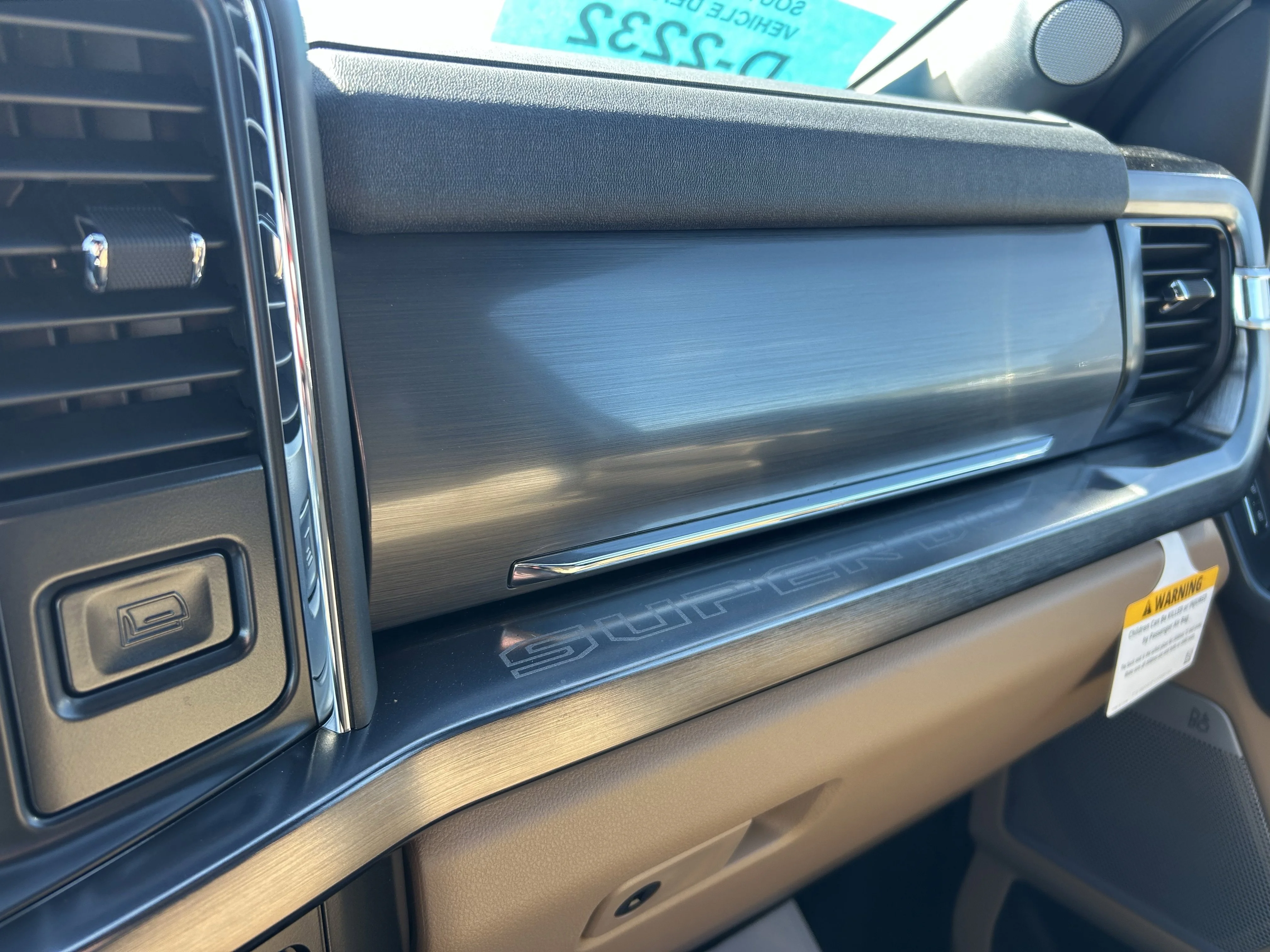 New 2026 Star White Metallic Tri-Coat Ford LARIAT image 28