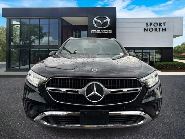 Used 2024  Mercedes-Benz GLC 300 image 9