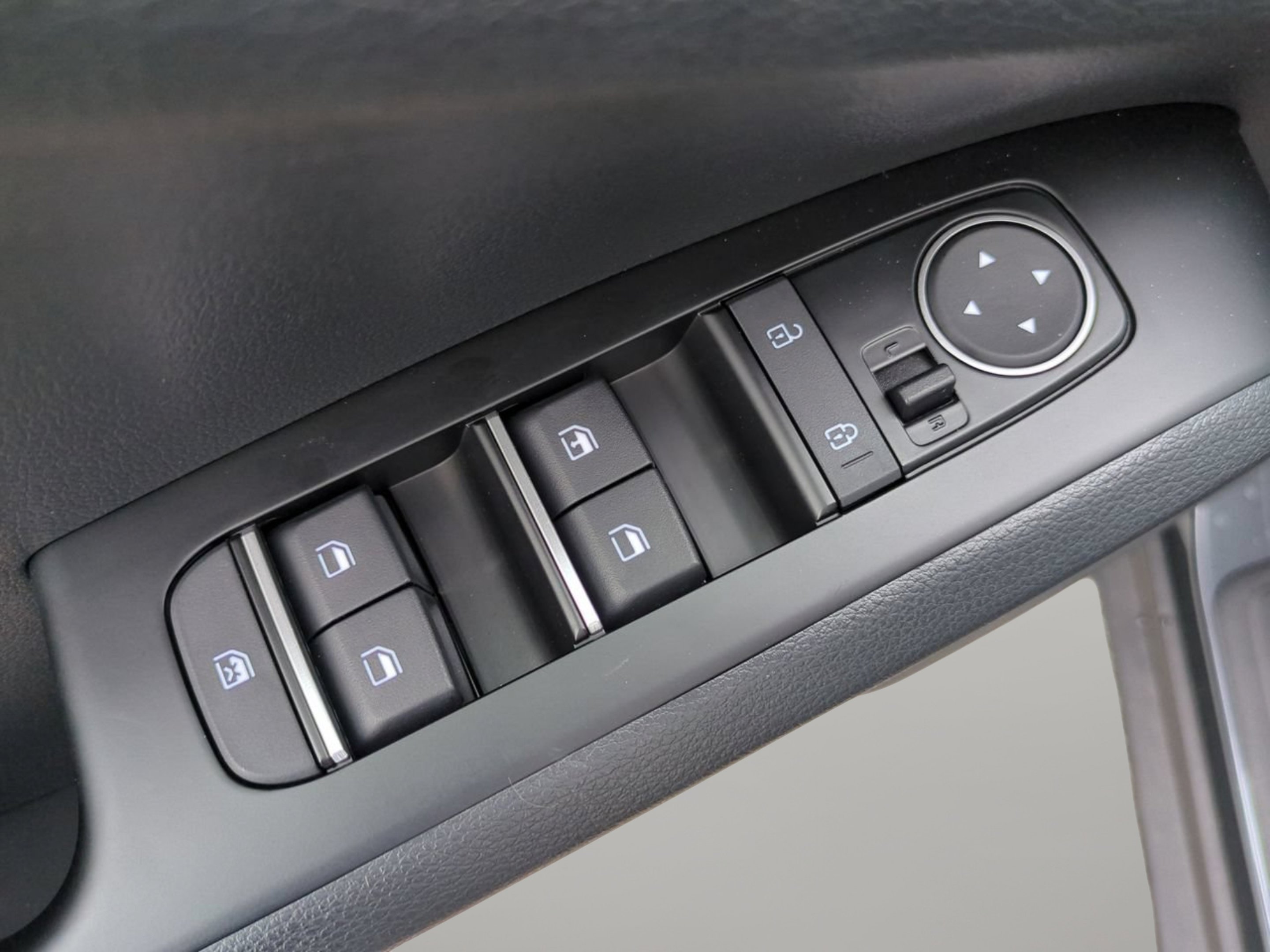 Certified Used 2025 Gravity Gray Kia EX image 27
