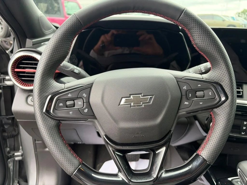Certified Used 2025 Gray Chevrolet 2RS image 21