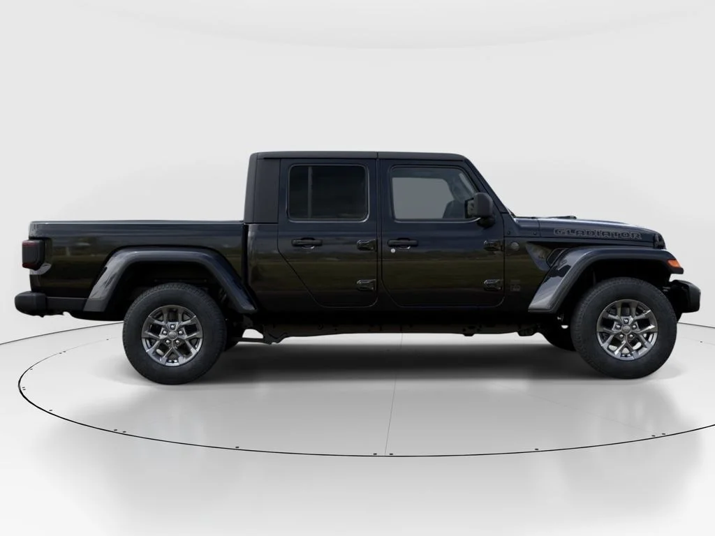 New 2026 Black Clear-Coat Exterior Paint Jeep 85th Anniversary Edition image 23