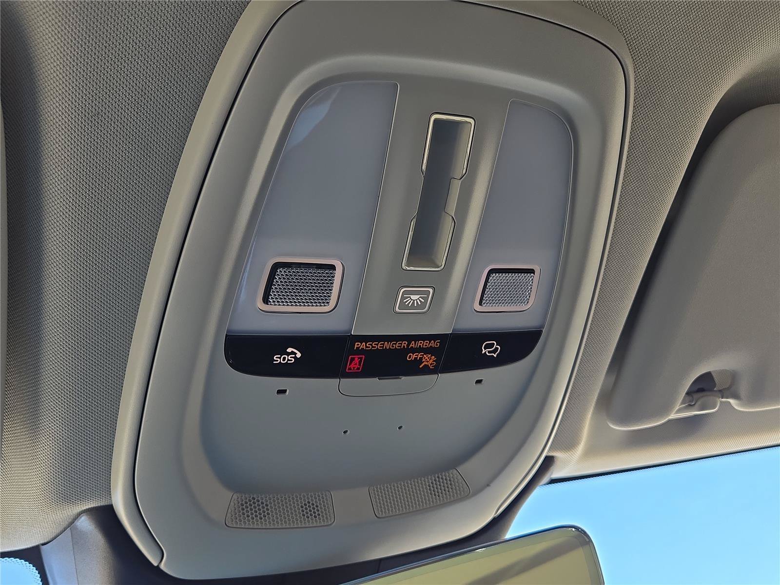 Used 2023 Gray Volvo Plus Dark Theme image 28