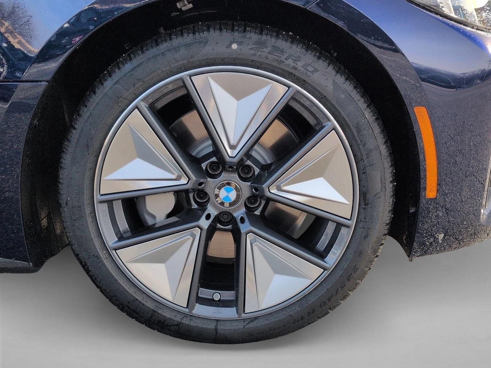 Used 2026 Tanzanite Blue Ii Metallic BMW xDrive40 image 10
