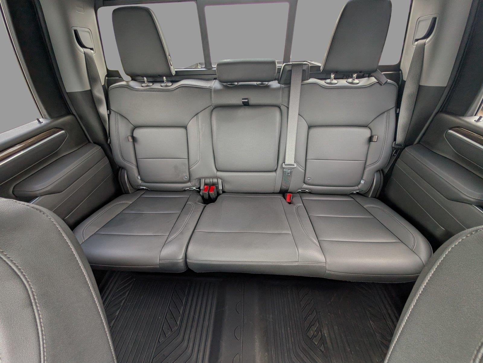 Used 2026 Summit White Chevrolet LT image 34