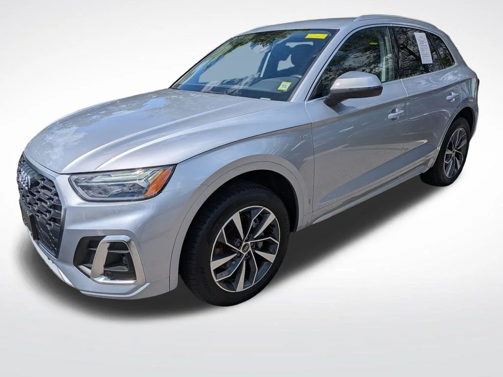 Used 2023 Silver Audi 45 S line Premium image 8