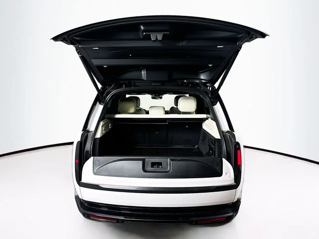 Certified Used 2023  Land Rover SE image 6