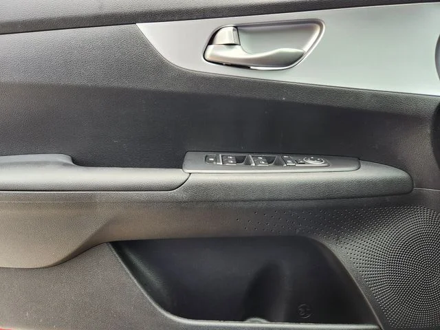 Used 2024 Blue Kia LXS image 21