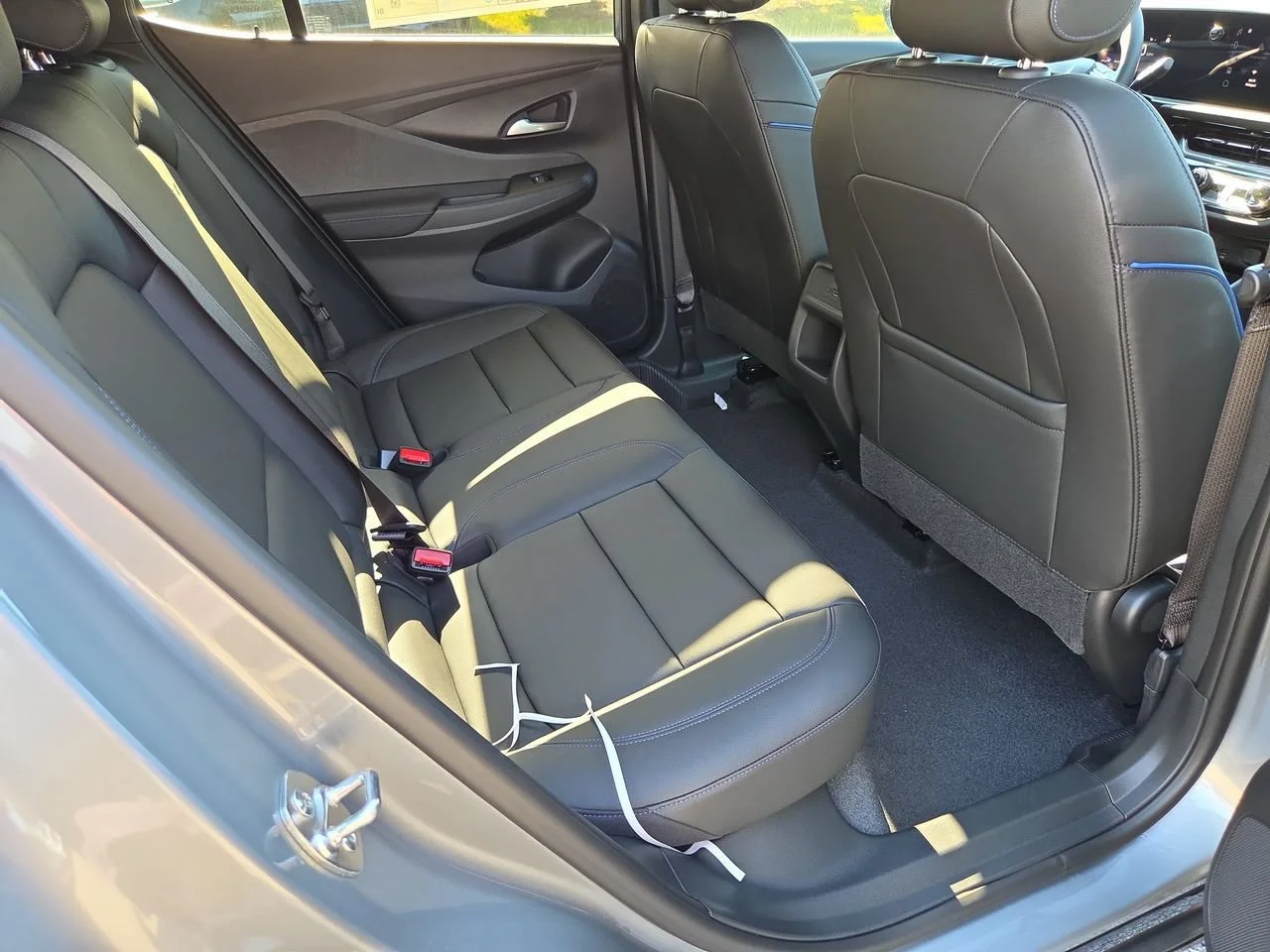 New 2026 Moonstone Gray Metallic Buick Sport Touring image 28