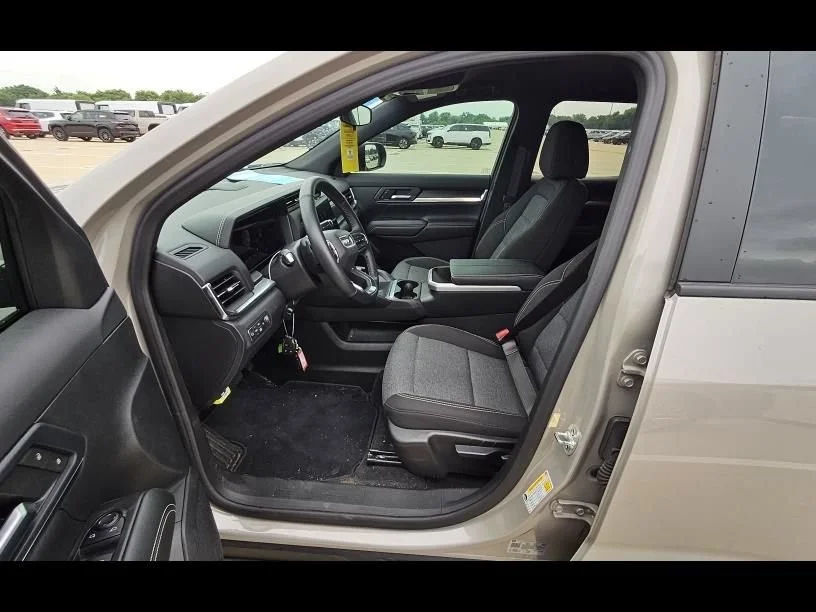 Used 2025 Riverstone Metallic GMC Elevation image 2