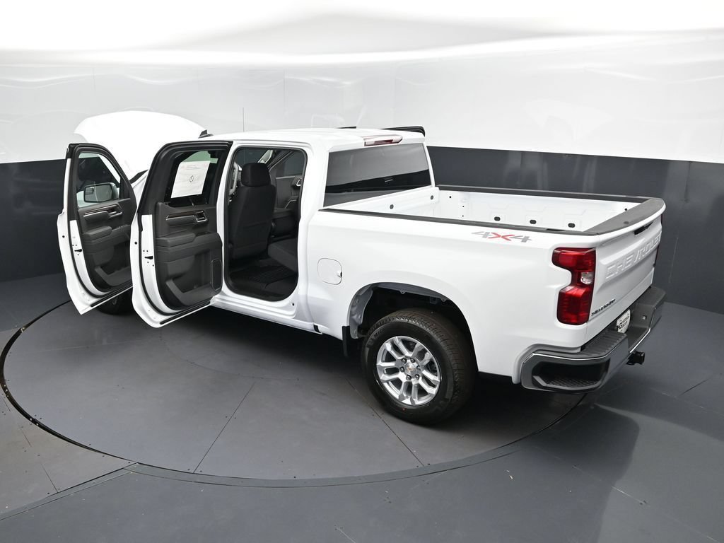 New 2026 Summit White Chevrolet LT (2FL) image 47