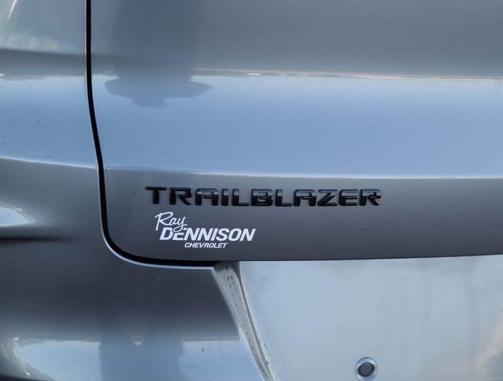 Used 2022 Satin Steel Metallic Chevrolet RS image 31
