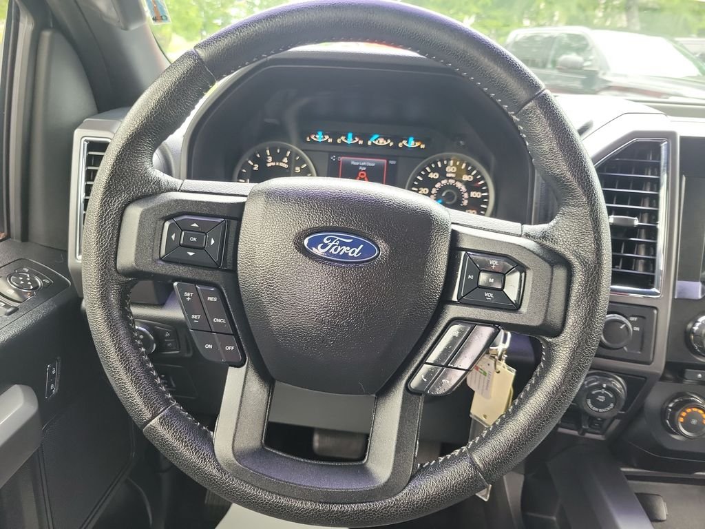 Used 2016 Gray Ford XLT image 19