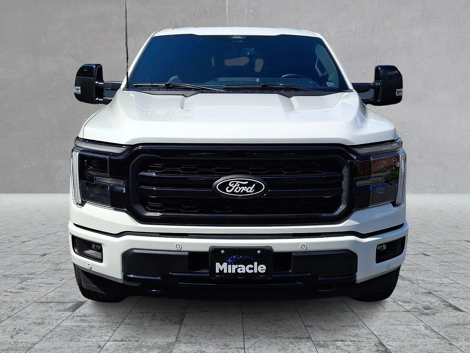 Used 2025 STAR WHITE METALLIC TRICOAT FORD TRUCK LARIAT image 2