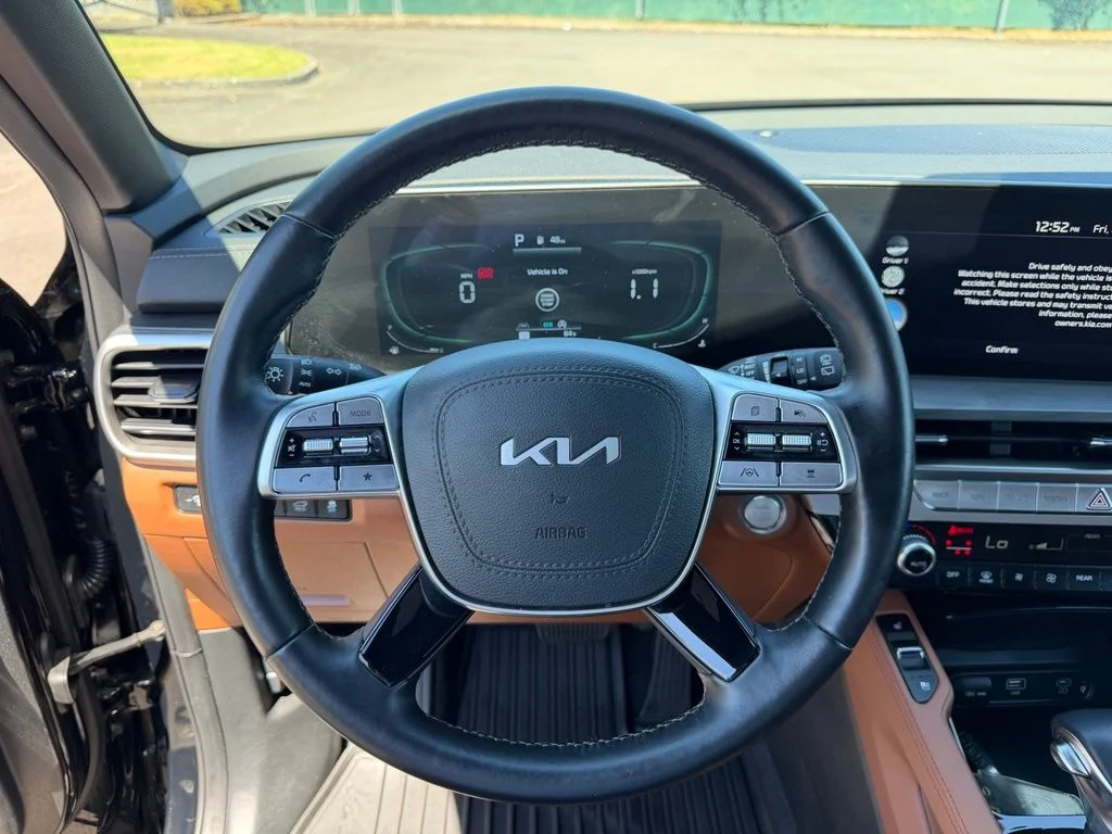 Used 2023 Ebony Black Kia EX X-Line image 18